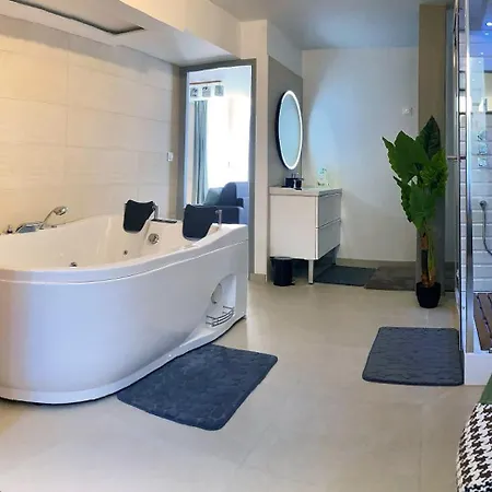 شقة La Bulle Cathedrale - Sauna - Hammam - Champagne تروي