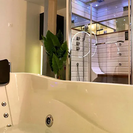 La Bulle Cathedrale - Sauna - Hammam - Champagne تروي